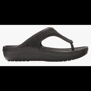 Embellished Sloane Flip Crocs…new.